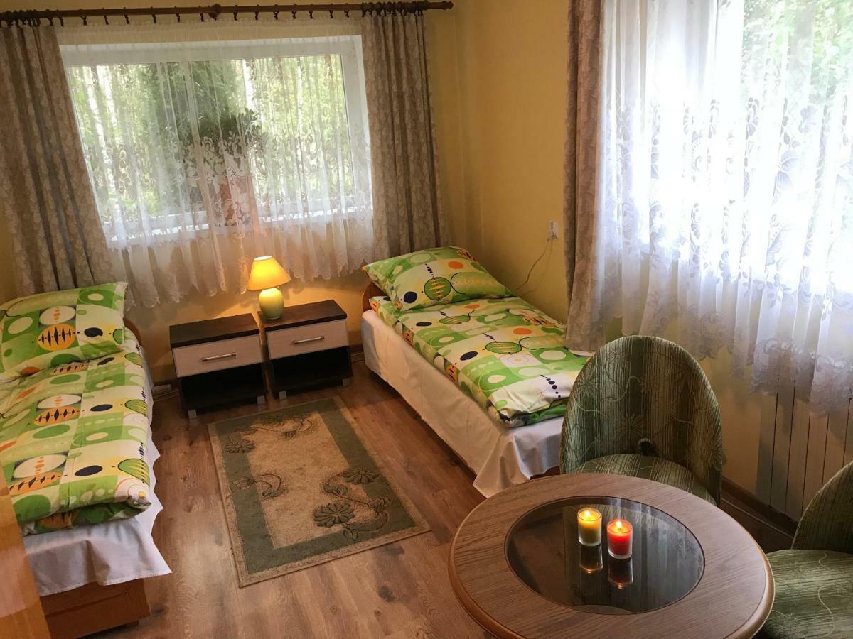 Pokoje Gościnne Pod Magnolią Wiele Zewnętrze zdjęcie