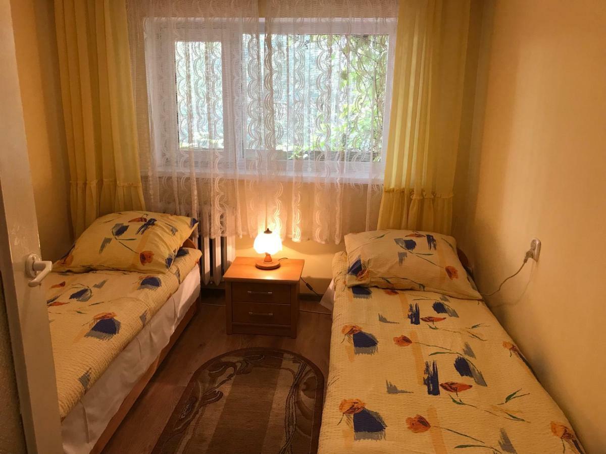 Pokoje Gościnne Pod Magnolią Wiele Zewnętrze zdjęcie